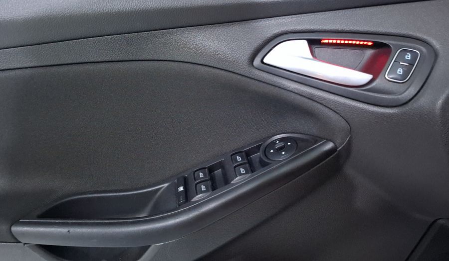 Ford Focus 2.0 SE LUXURY AT Hatchback 2016