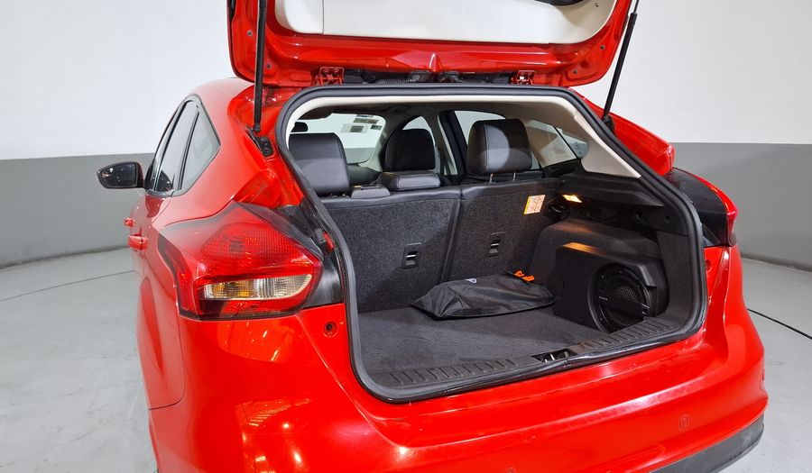 Ford Focus 2.0 SE LUXURY AT Hatchback 2016