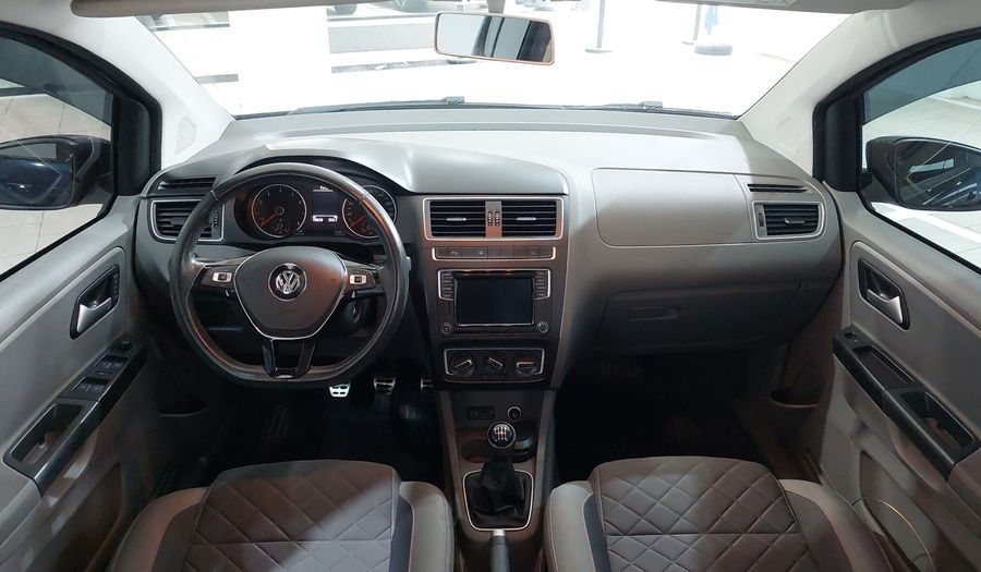Volkswagen Fox 1.6 16V MSI PEPPER Hatchback 2016
