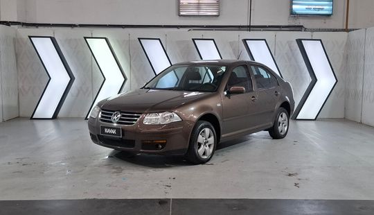 Volkswagen • Bora
