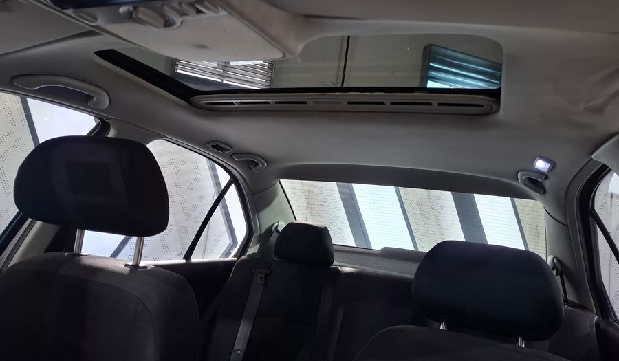 Volkswagen Bora 2.0 TRENDLINE Sedan 2011