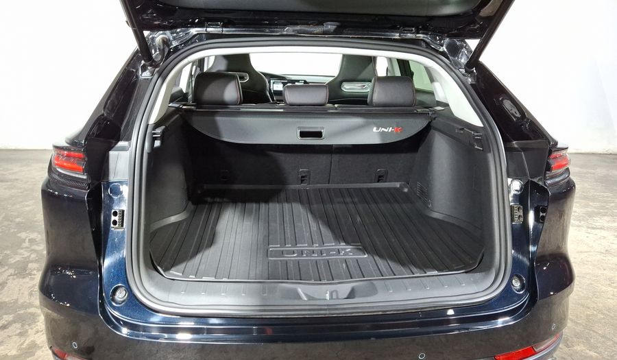 Changan Uni-k 2.0 PREMIUM AUTO AWD Suv 2025
