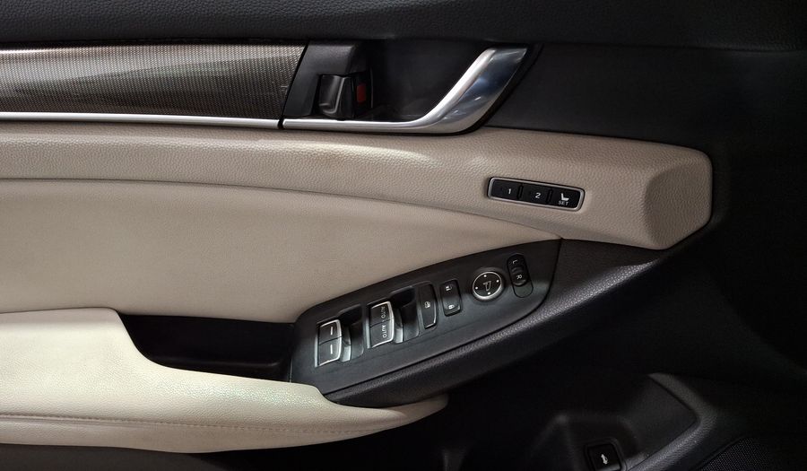 Honda Accord 2.0 TOURING AUTO Sedan 2019