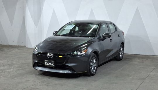 Mazda • Mazda 2