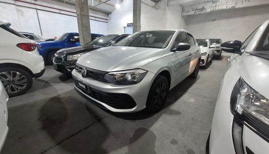 Volkswagen • Polo