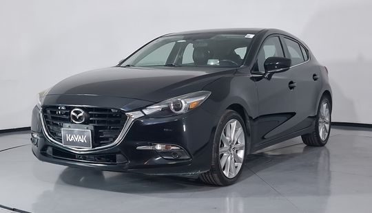 Mazda • Mazda 3