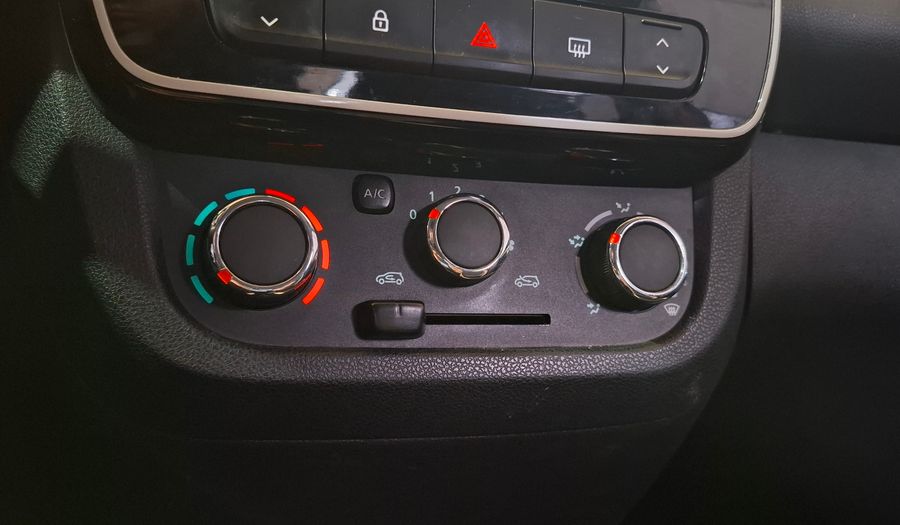 Renault Kwid 1.0 ICONIC Hatchback 2019