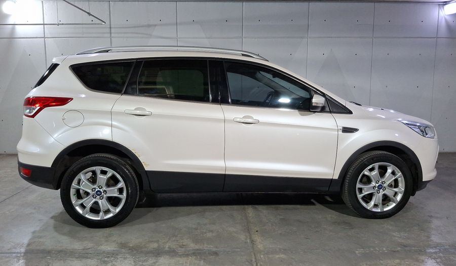 Ford Escape 2.0L TITANIUM ECOBOOST I4 AT Suv 2015