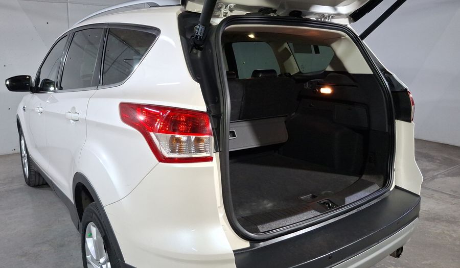 Ford Escape 2.0L TITANIUM ECOBOOST I4 AT Suv 2015