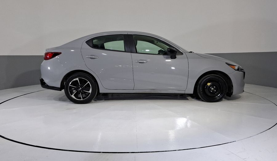 Mazda 2 2.0 SIGNATURE AUTO Sedan 2024