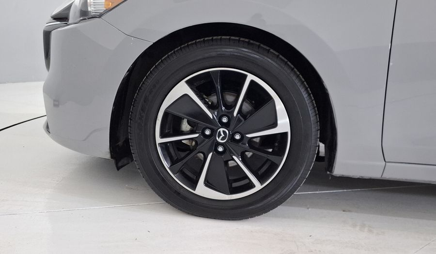 Mazda 2 2.0 SIGNATURE AUTO Sedan 2024