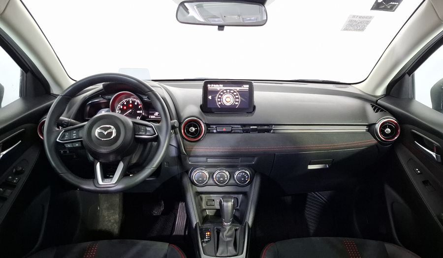 Mazda 2 2.0 SIGNATURE AUTO Sedan 2024