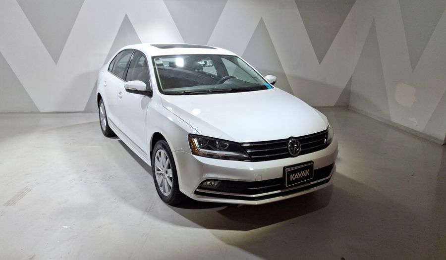 Volkswagen Jetta 2.5 COMFORTLINE TIP. BOLSAS AIRE DEL. Sedan 2018