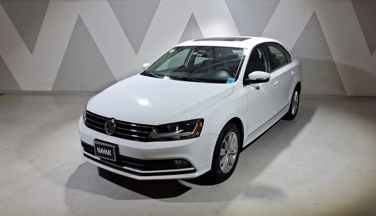 Volkswagen • Jetta