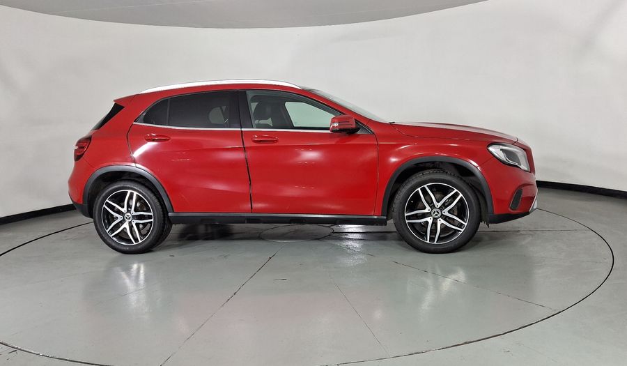Mercedes Benz Clase Gla 1.6 GLA 200 SPORT DCT Suv 2019