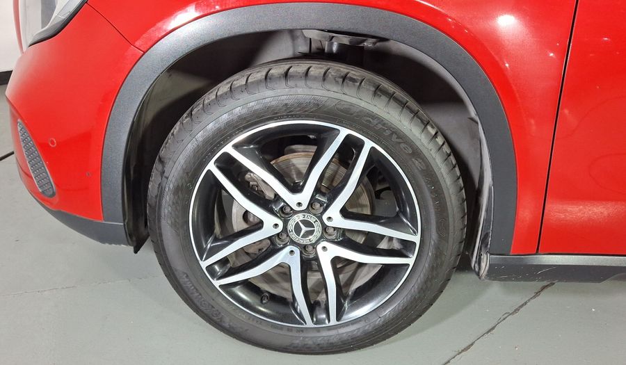 Mercedes Benz Clase Gla 1.6 GLA 200 SPORT DCT Suv 2019