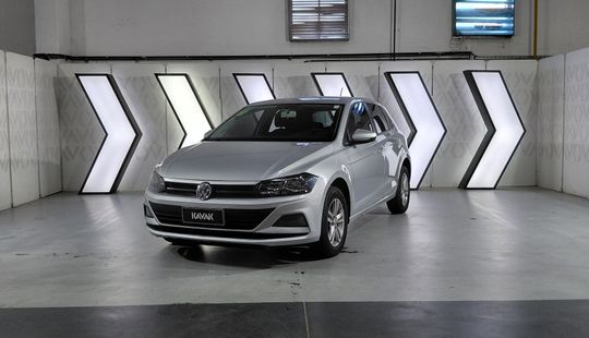Volkswagen • Polo