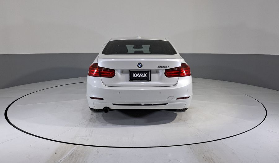 Bmw Serie 3 2.0 320IA M SPORT Sedan 2015