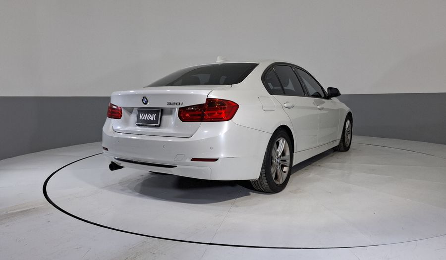Bmw Serie 3 2.0 320IA M SPORT Sedan 2015