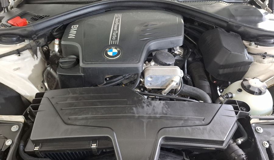 Bmw Serie 3 2.0 320IA M SPORT Sedan 2015