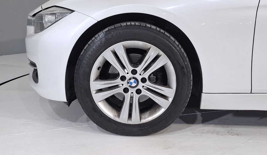 Bmw Serie 3 2.0 320IA M SPORT Sedan 2015