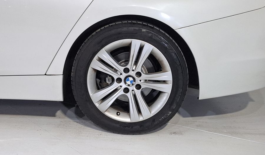 Bmw Serie 3 2.0 320IA M SPORT Sedan 2015