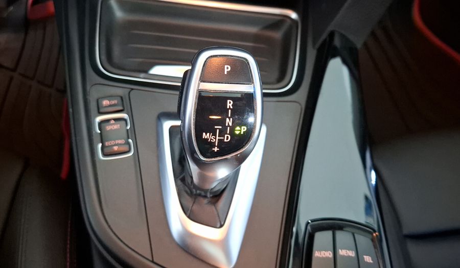 Bmw Serie 3 2.0 320IA M SPORT Sedan 2015