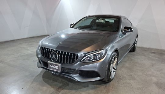 Mercedes Benz • Clase C