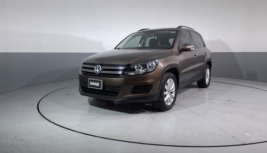 Volkswagen • Tiguan