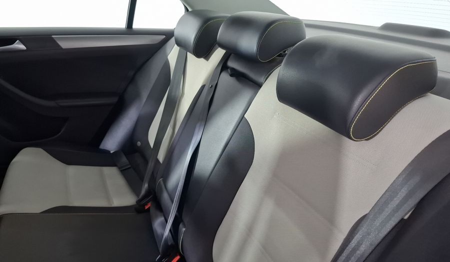 Volkswagen Jetta 2.0 FEST TIP. Sedan 2017