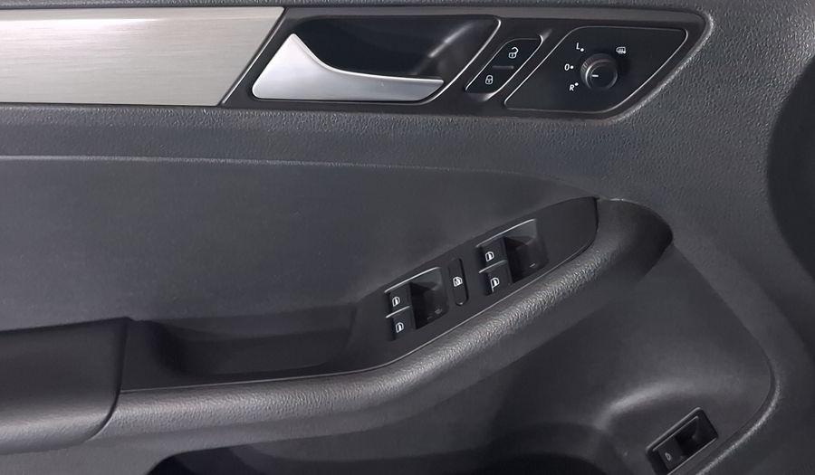Volkswagen Jetta 2.0 FEST TIP. Sedan 2017