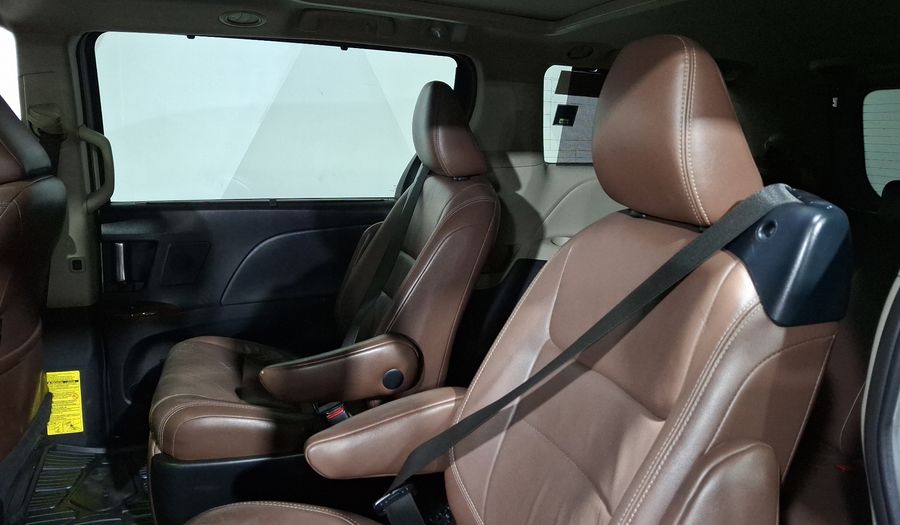 Toyota Sienna 3.5 LIMITED AT Minivan 2015