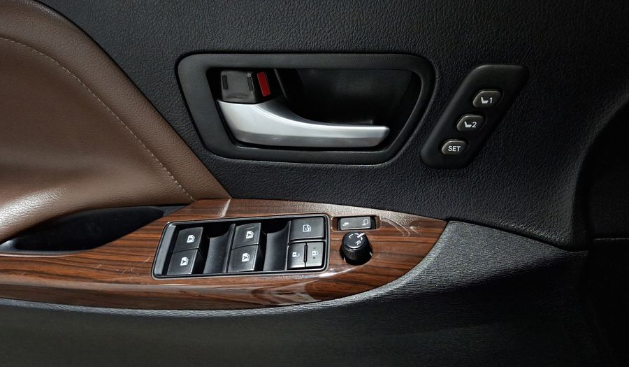 Toyota Sienna 3.5 LIMITED AT Minivan 2015