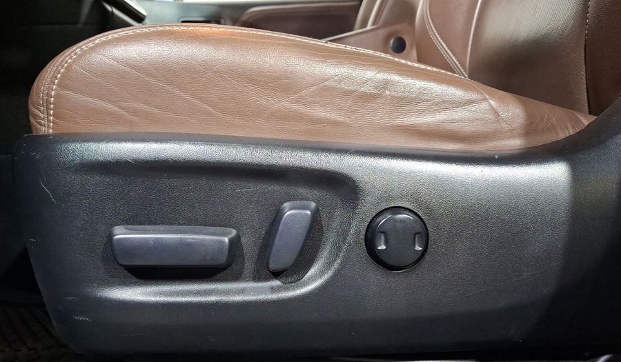 Toyota Sienna 3.5 LIMITED AT Minivan 2015