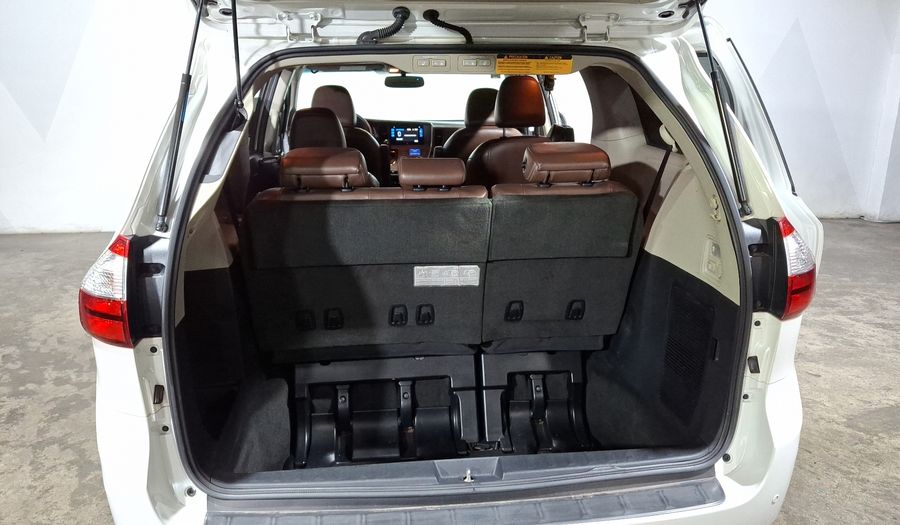 Toyota Sienna 3.5 LIMITED AT Minivan 2015