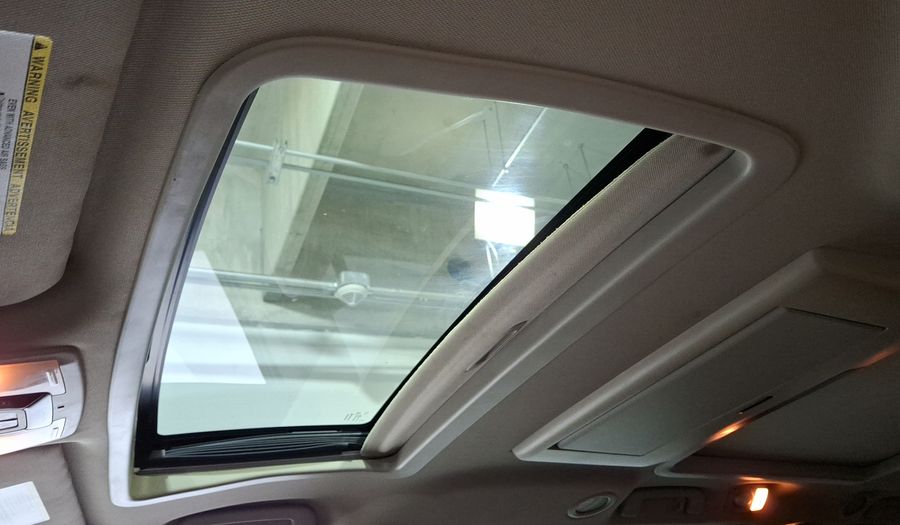 Toyota Sienna 3.5 LIMITED AT Minivan 2015