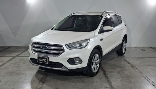 Ford • Escape
