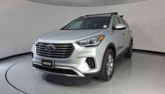 Hyundai • Santa Fe