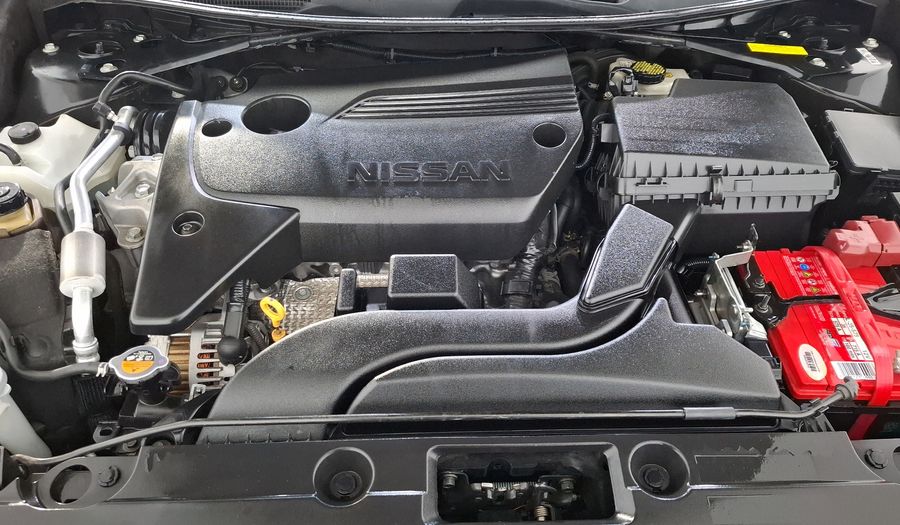 Nissan Altima 2.5 ADVANCE CVT Sedan 2017