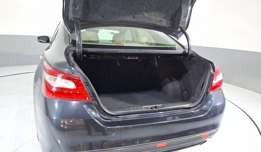 Nissan Altima 2.5 ADVANCE CVT Sedan 2017