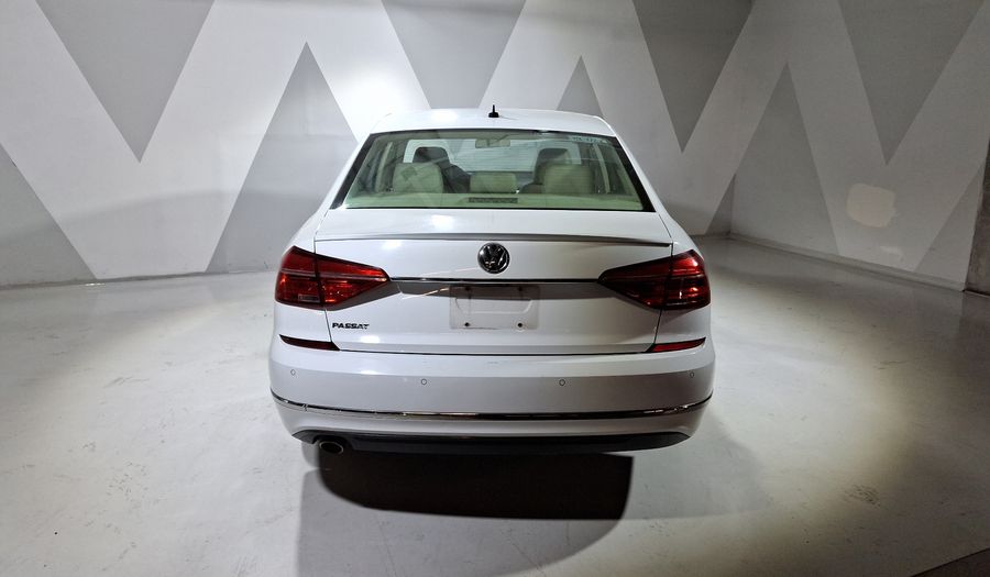Volkswagen Passat 2.5 HIGHLINE Sedan 2016