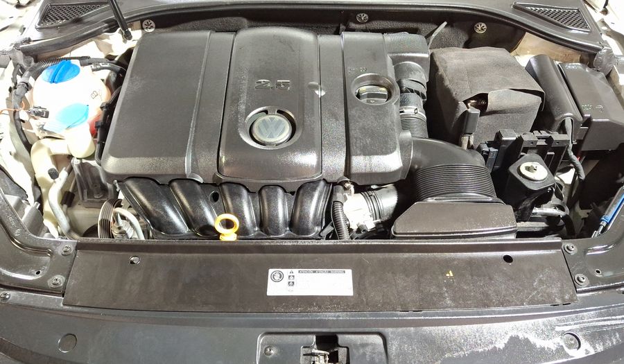 Volkswagen Passat 2.5 HIGHLINE Sedan 2016