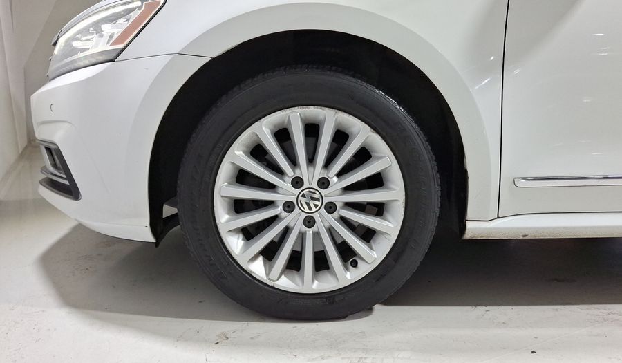 Volkswagen Passat 2.5 HIGHLINE Sedan 2016
