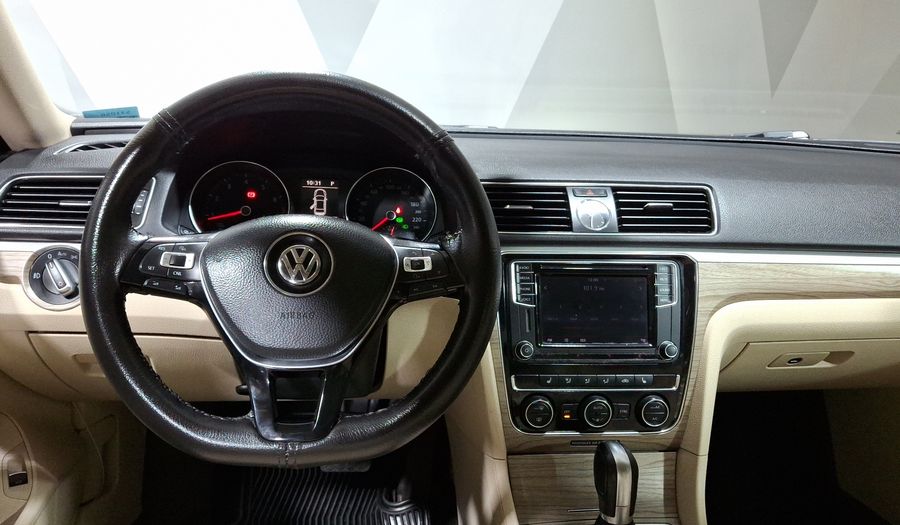 Volkswagen Passat 2.5 HIGHLINE Sedan 2016