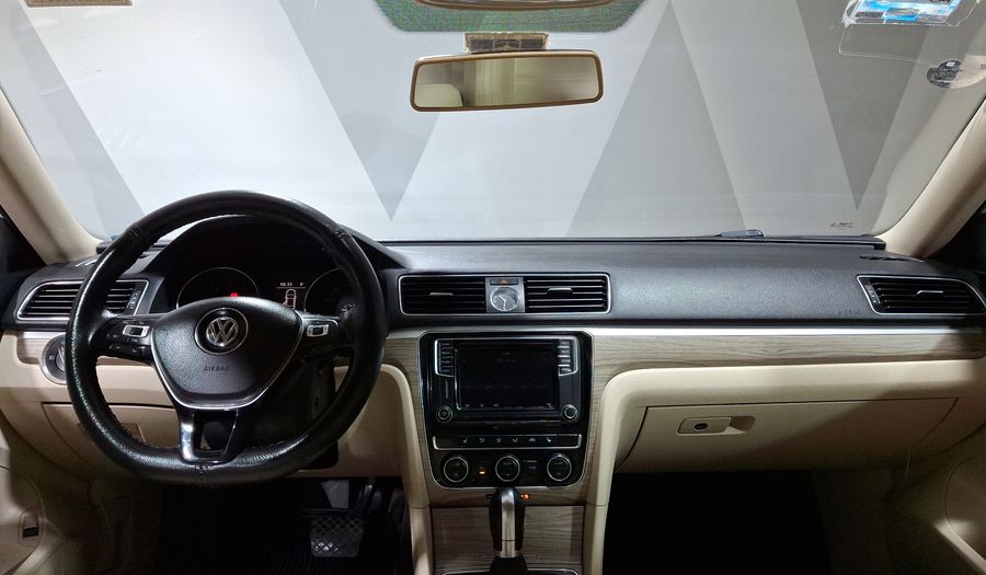 Volkswagen Passat 2.5 HIGHLINE Sedan 2016