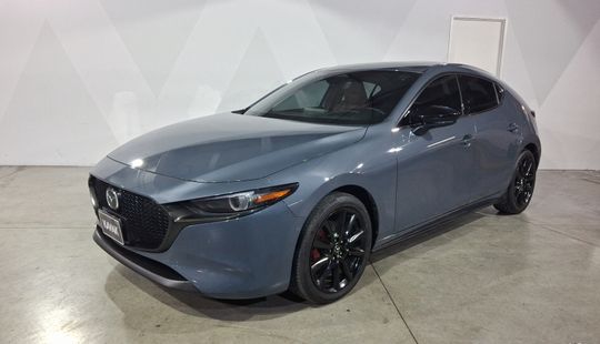 Mazda • Mazda 3