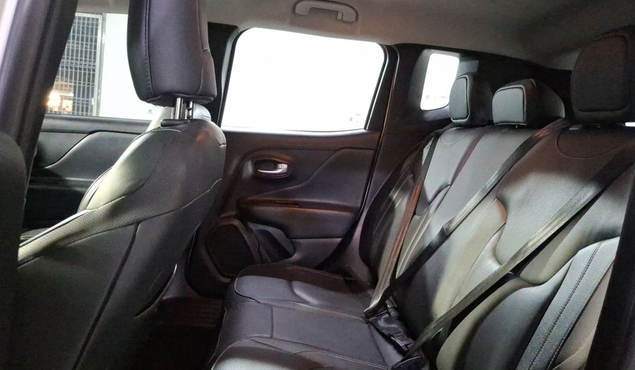 Jeep Renegade 1.3 LATITUDE AUTO Suv 2023