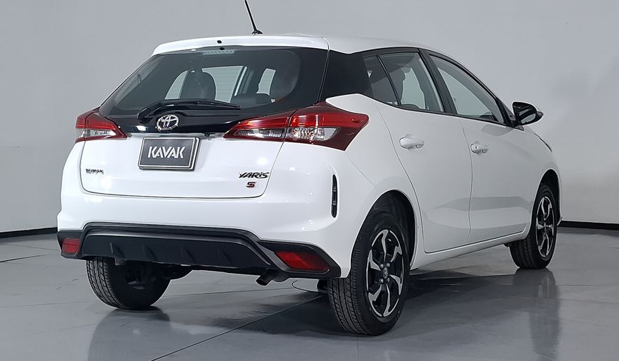 Toyota Yaris 1.5 S CVT Hatchback 2023