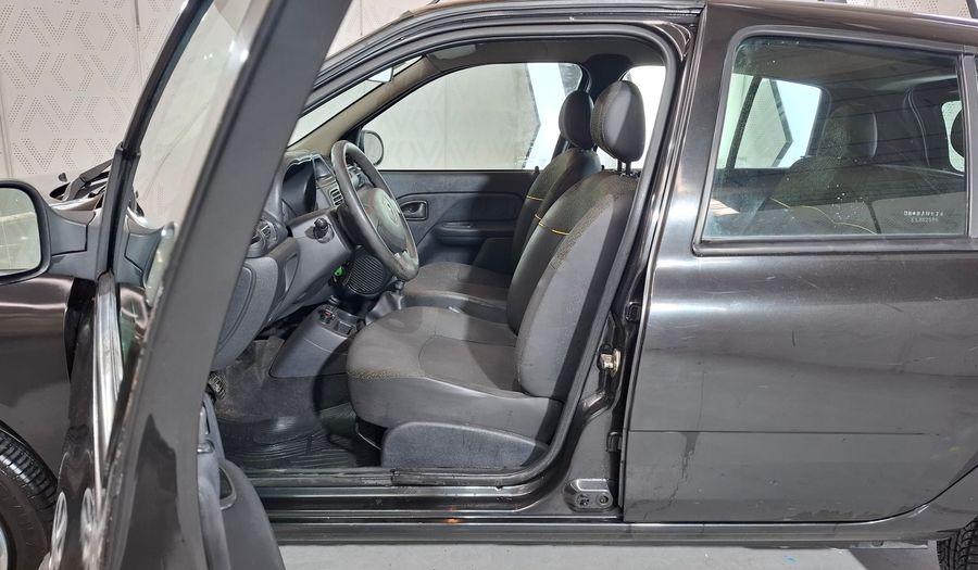 Renault Clio 1.1 CONFORT PLUS Hatchback 2014