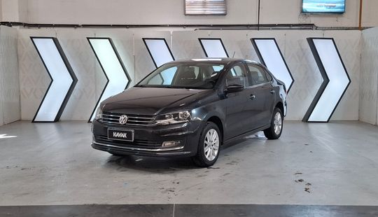 Volkswagen • Polo